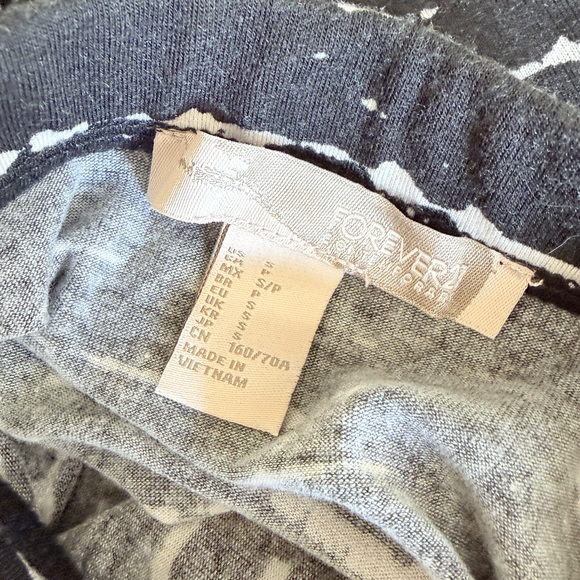 Abstract stripes knee length skirt pull over high waist business work casual - Picture 5 of 8